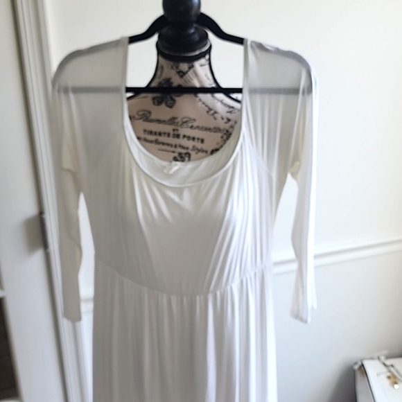 Maternity Dress - Picture 1 of 2